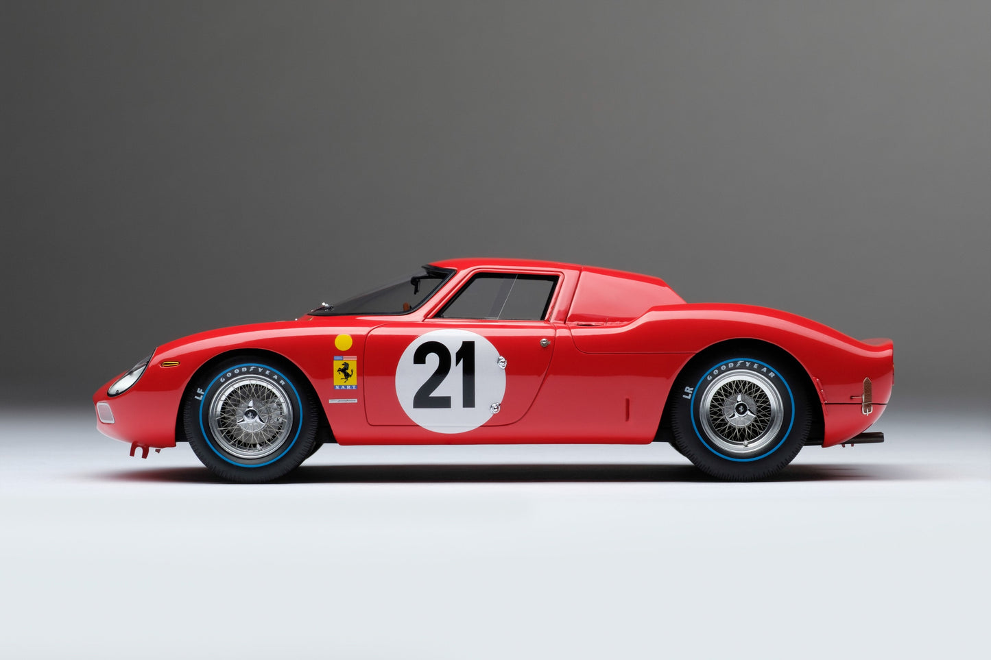 Amalgam 1/18 Ferrari 250 LM-1965 Le Mans Champion Simulation Car Model