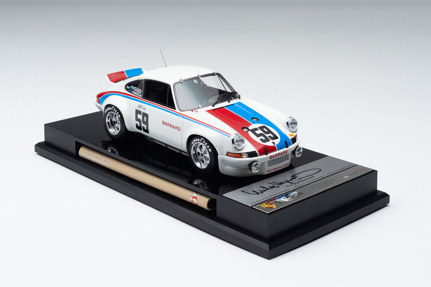 Amalgam 1/18 Porsche 911RSR (1973) 2.8 BRUMOS DAYTONA car model