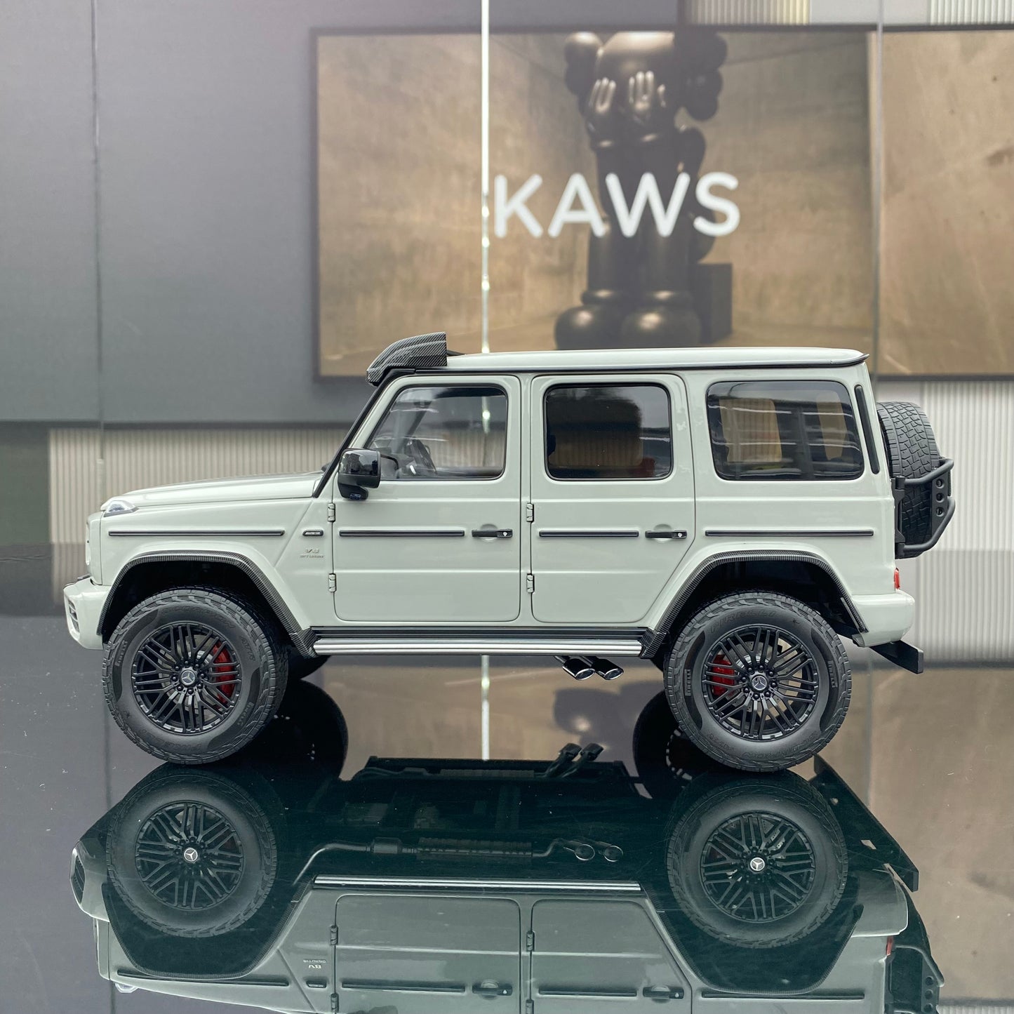 Almost Real 1/18 Mercedes-Benz AMG G63 4×4 2023 Alloy Fully Open Simulation Car Model Ornament